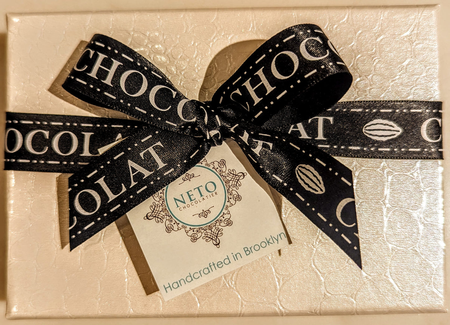 Rigid Croco Gift Box with Ribbon - 6pc of your choice